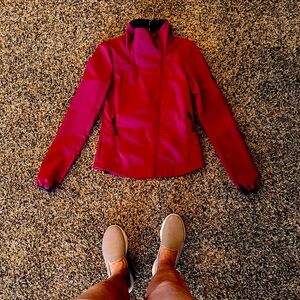 Bench Women's deep, red insulated jacket